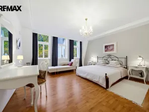 Prodej bytu 3+1, Karlovy Vary, Mariánskolázeňská, 141 m2
