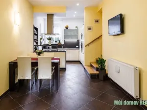 Pronájem vily, Praha - Písnice, Putimská, 1300 m2