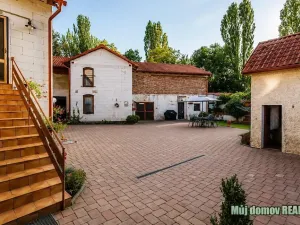 Pronájem vily, Praha - Písnice, Putimská, 1300 m2