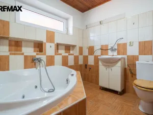 Prodej rodinného domu, Třebíč - Stařečka, Sucheniova, 200 m2
