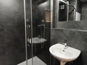 Pronájem bytu 2+kk, Česká Lípa, U Nemocnice, 42 m2
