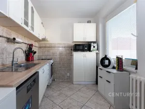 Prodej bytu 3+1, Teplice - Trnovany, Doubravická, 73 m2