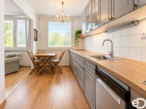 Prodej bytu 3+1, Praha, Hrabákova, 91 m2
