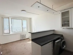 Pronájem bytu 1+kk, Praha - Malešice, Počernická, 24 m2