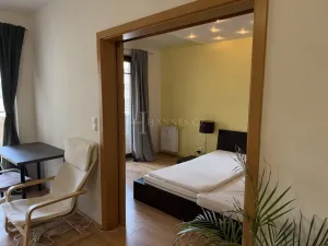 Pronájem bytu 2+kk, Praha - Libeň, Nad Rokoskou, 69 m2