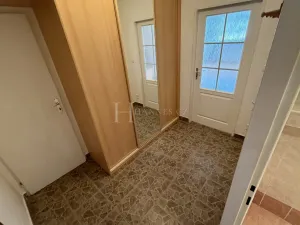 Pronájem bytu 2+kk, Praha - Troja, Hnězdenská, 50 m2