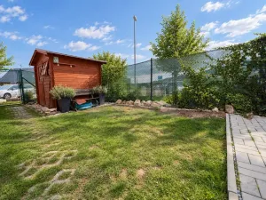 Prodej bytu 3+1, Nupaky, U Školky, 69 m2