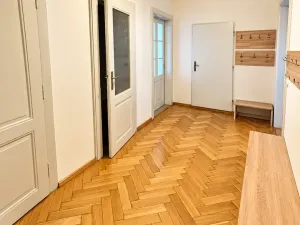 Pronájem kanceláře, Praha - Holešovice, U průhonu, 64 m2