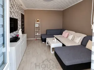 Prodej bytu 3+1, Milovice, Armádní, 60 m2