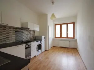 Pronájem bytu 1+1, Praha - Vršovice, Volyňská, 49 m2