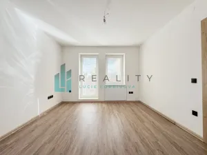 Prodej bytu 3+kk, Dubňany, Nám. 15.dubna, 61 m2
