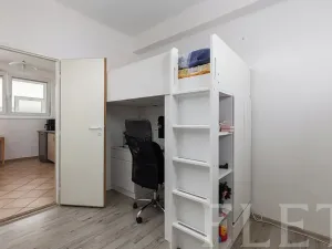 Prodej bytu 2+1, Praha - Holešovice, Osadní, 50 m2