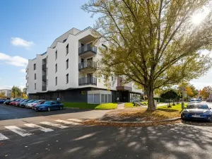Pronájem bytu 1+kk, Praha - Horní Měcholupy, Milánská, 35 m2