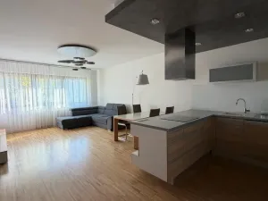 Pronájem bytu 3+kk, Praha - Karlín, Rohanské nábřeží, 133 m2