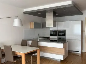 Pronájem bytu 3+kk, Praha - Karlín, Rohanské nábřeží, 133 m2