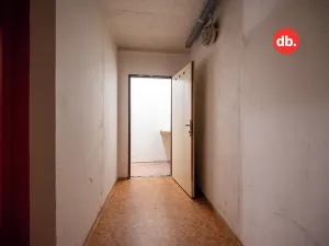 Prodej bytu 1+1, Praha - Černý Most, Bouřilova, 34 m2