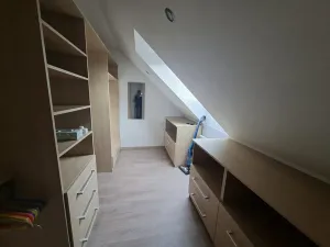 Pronájem rodinného domu, Staré Město, 180 m2