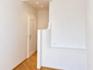 Pronájem bytu 4+kk, Praha - Nové Město, Odborů, 100 m2