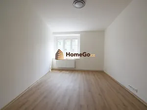Pronájem bytu 1+kk, Praha - Nusle, Žateckých, 30 m2