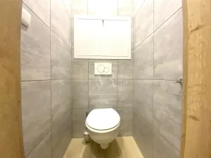 Pronájem bytu 2+kk, Praha - Čimice, Okořská, 39 m2