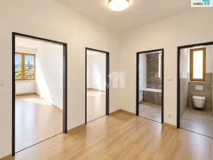 Pronájem bytu 3+kk, Praha - Dejvice, Vostrovská, 65 m2