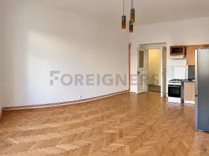 Pronájem bytu 2+kk, Praha - Libeň, náměstí Dr. Václava Holého, 62 m2