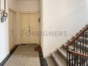 Pronájem bytu 2+kk, Praha - Libeň, náměstí Dr. Václava Holého, 62 m2