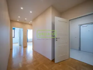 Prodej bytu 4+kk, Praha, Učňovská, 99 m2