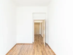 Pronájem bytu 2+1, Praha, Pod hliništěm, 59 m2