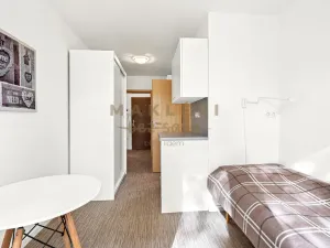 Prodej atypického bytu, Praha, Šimůnkova, 77 m2