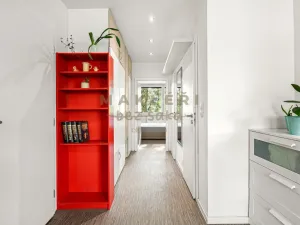 Prodej bytu 4+1, Praha - Kobylisy, Šimůnkova, 77 m2