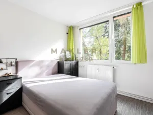 Prodej bytu 4+1, Praha - Kobylisy, Šimůnkova, 77 m2