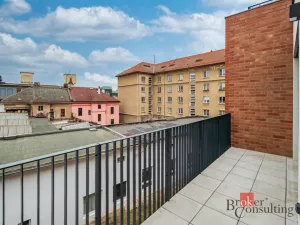 Pronájem bytu 2+kk, Hradec Králové, Na Střezině, 48 m2