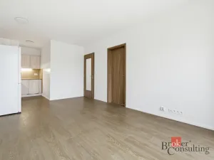 Pronájem bytu 2+kk, Hradec Králové, Na Střezině, 48 m2