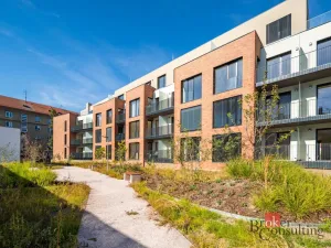 Pronájem bytu 2+kk, Hradec Králové, Na Střezině, 48 m2