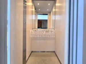 Prodej bytu 3+1, Praha - Žižkov, Biskupcova, 74 m2