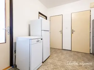 Pronájem bytu 2+kk, Praha - Čakovice, Cukrovarská, 40 m2