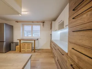 Prodej rodinného domu, Komňa, 182 m2