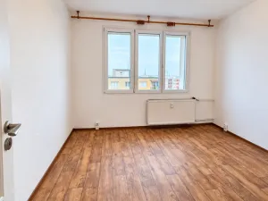 Prodej bytu 3+1, Holýšov, Pod Makovým vrchem, 68 m2