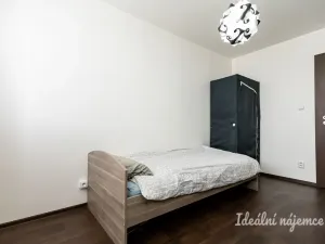 Pronájem bytu 2+kk, Praha - Horní Měcholupy, Boloňská, 43 m2