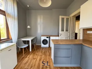 Pronájem bytu 2+1, Liberec, Klostermannova, 82 m2