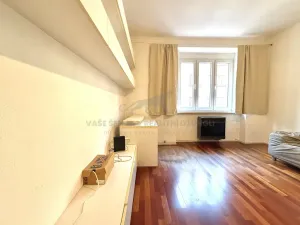 Pronájem bytu 1+kk, Praha - Strašnice, Za poštou, 32 m2