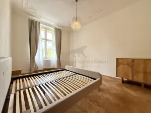 Pronájem bytu 2+kk, Praha - Karlín, Karlínské náměstí, 50 m2