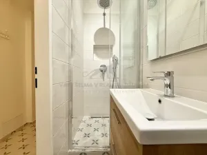 Pronájem bytu 2+kk, Praha - Karlín, Karlínské náměstí, 50 m2