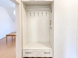 Pronájem bytu 4+kk, Praha, 99 m2