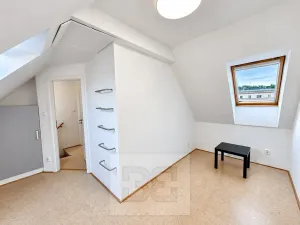 Pronájem bytu 4+kk, Praha, 99 m2