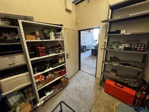 Pronájem výrobních prostor, Radhošť, 450 m2