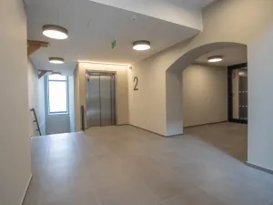 Pronájem bytu 2+kk, Praha - Nusle, Vrtbova, 57 m2