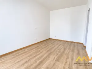 Pronájem bytu 2+kk, Hradec Králové - Svobodné Dvory, K Meteoru, 59 m2