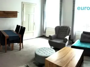 Prodej bytu 3+1, Dalovice, Borská, 73 m2